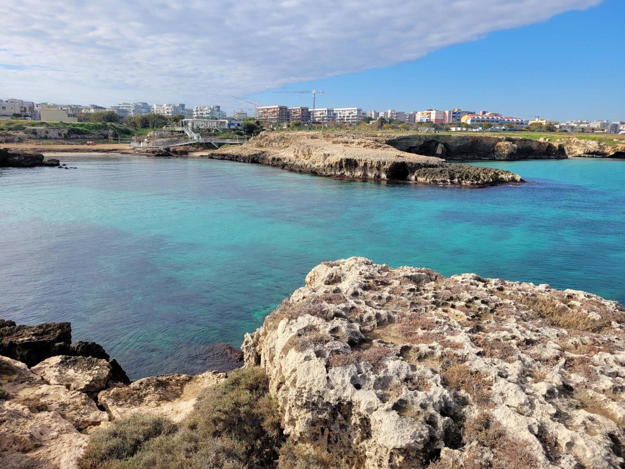 Cala Paradiso モノーポリ エクステリア 写真